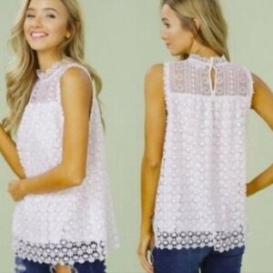 NWOT Listicle sleeveless blouse